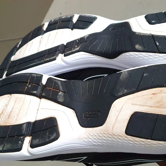 Black Decathlon Running Shoes UK 10.5 FIX RATE🙏🏻🙏🏻🙏🏻 - Picture 7 of 7